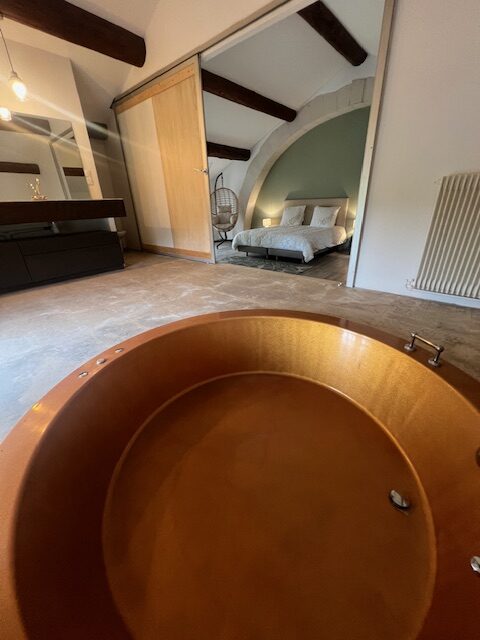 Baignoire chambre 4 Gîte les Vignes